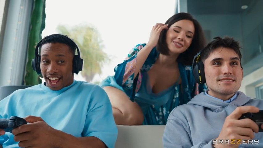 Eve Sweet – Cleaning Up Every Drop [Brazzers]